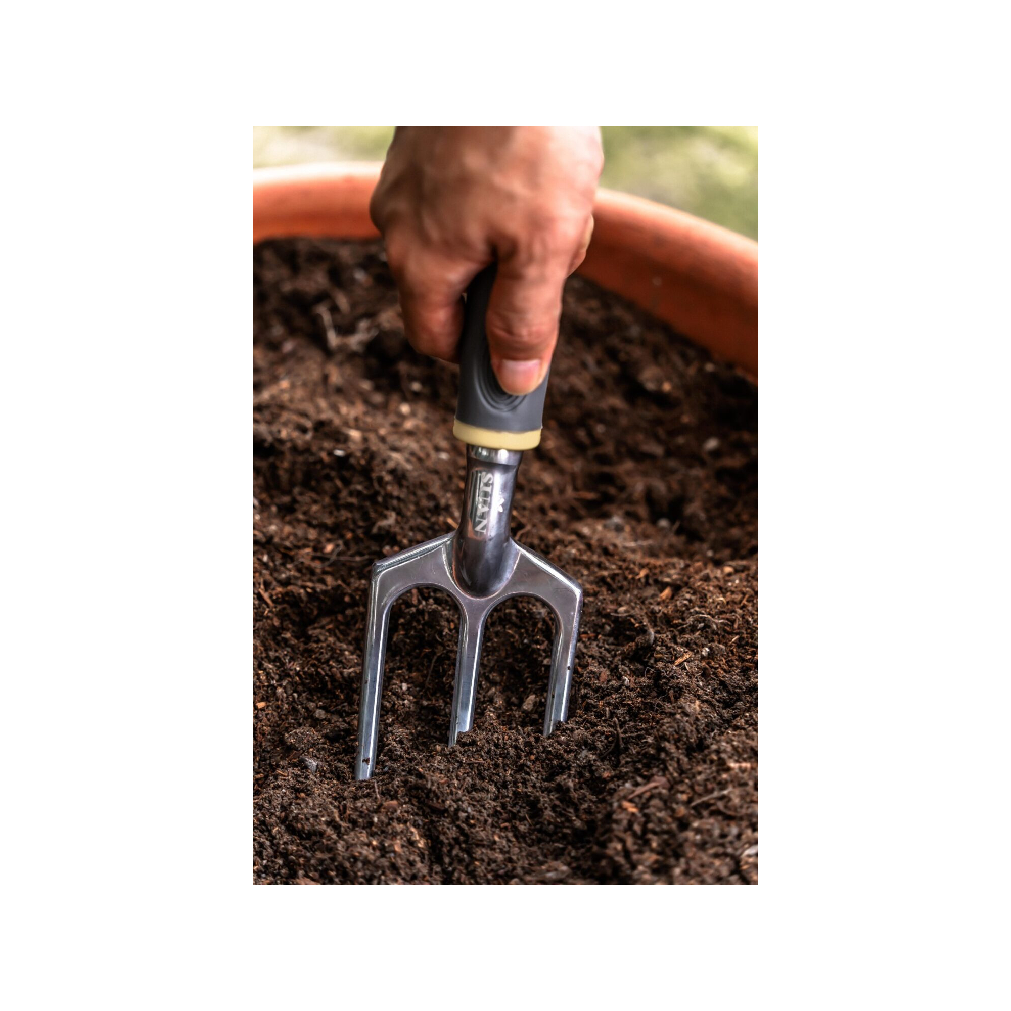 Lot de 3 outils de jardin - Suan - Fourche, râteau à fleurs et transplantoir - En aluminium