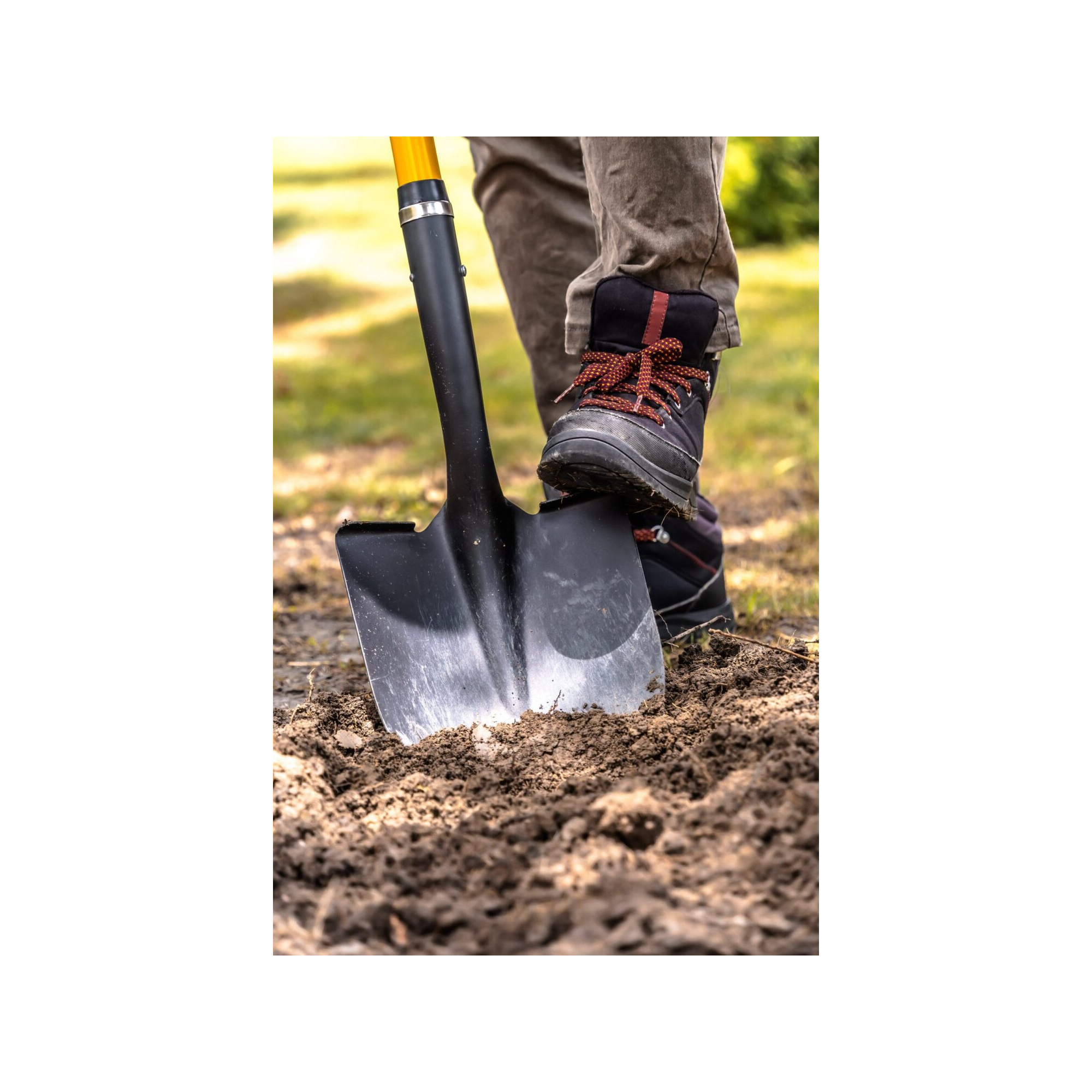 Pelle ronde pour jardin - Suan - Manche en fibre de verre - Poignée confort