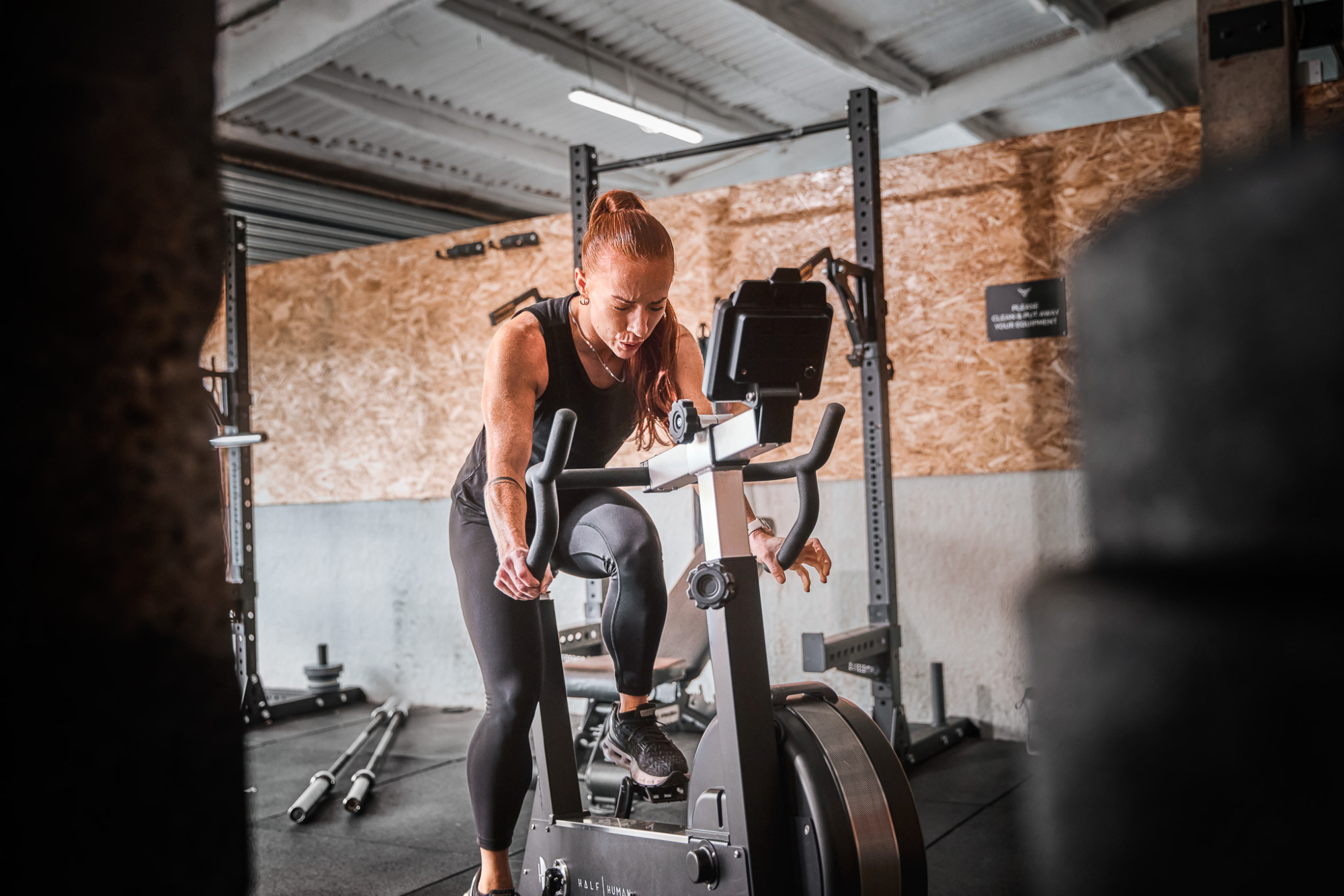Vélo de fitness à Air - Half Human - Modèle AIR BIKE - Maison/Appartement - Écran LCD 7 programmes