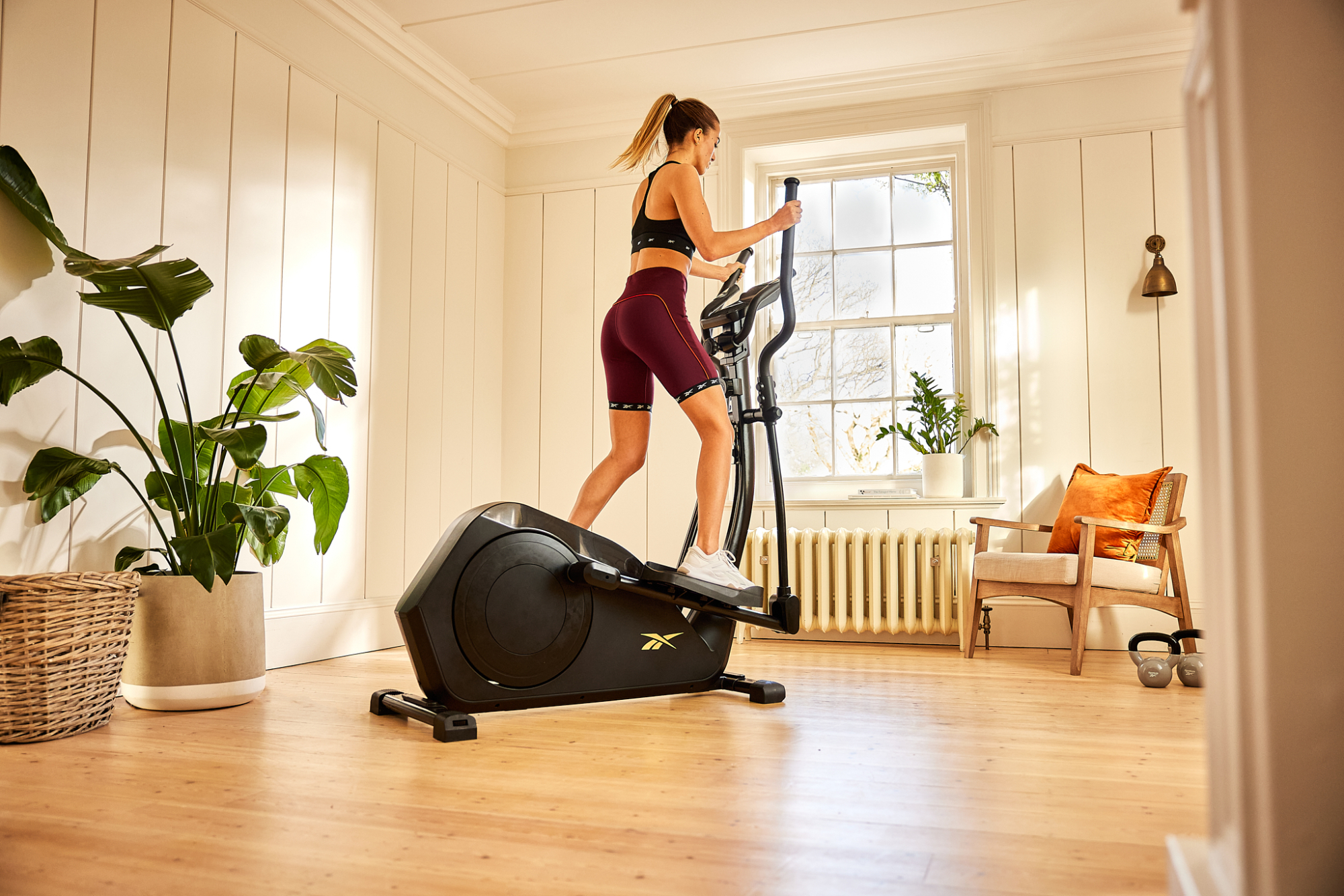 Reebok Elliptische trainer - - Thuis/Appartement - Model FR20 - 6 KG intertie route - LED touch screen