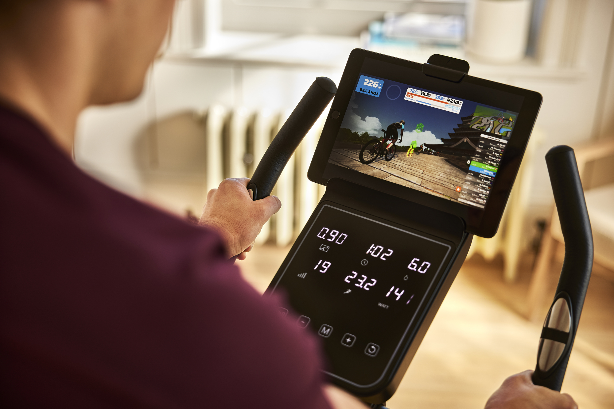 Reebok Fitness Ergometer Fiets - - Thuis/Appartement - Model FR30 - 9 KG Vliegwiel - LED Aanraakscherm